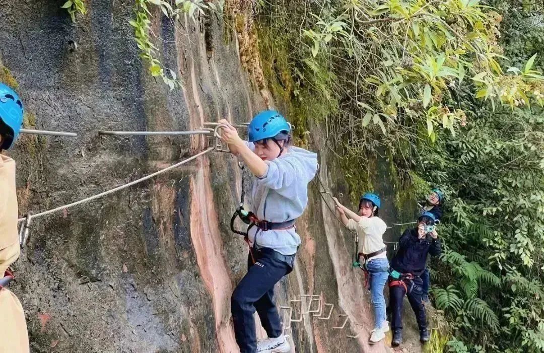 邛崃南宝山旅游攻略,邛崃旅游攻略坐车路线