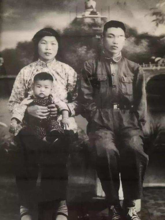 长津湖战役幸存者“朱彦夫”：失去四肢和左眼，今89岁感动中国