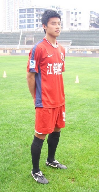 陈志钊过人,陈志钊足球