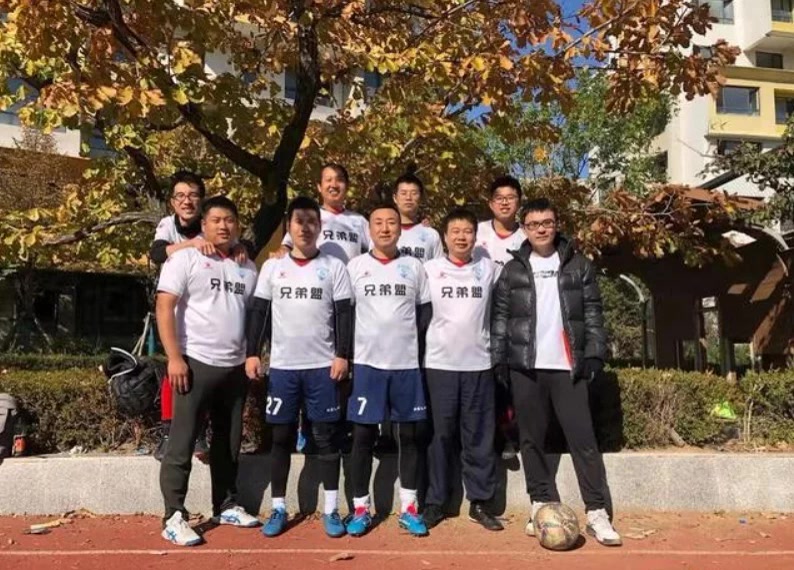 各地业余足球队向国家队发起挑战,多支业余球队向男足发出挑战