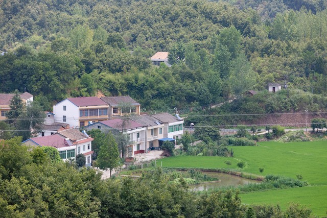 南漳和谷城哪个发达,南漳县会不会成为襄阳的一个区啊