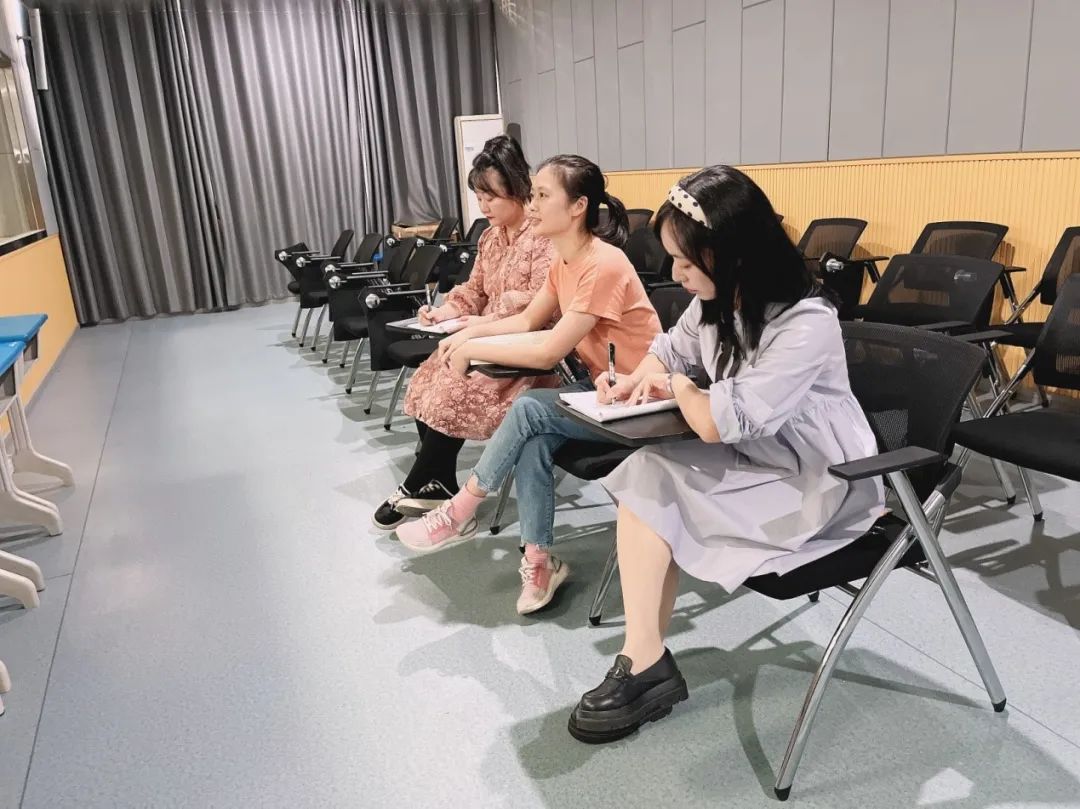 万州三中江南校区最近视频,万州第三中学江南校区