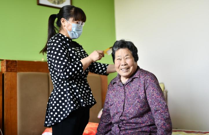 日本养老服务现状及保险业举措,日本养老产业发展政治政策