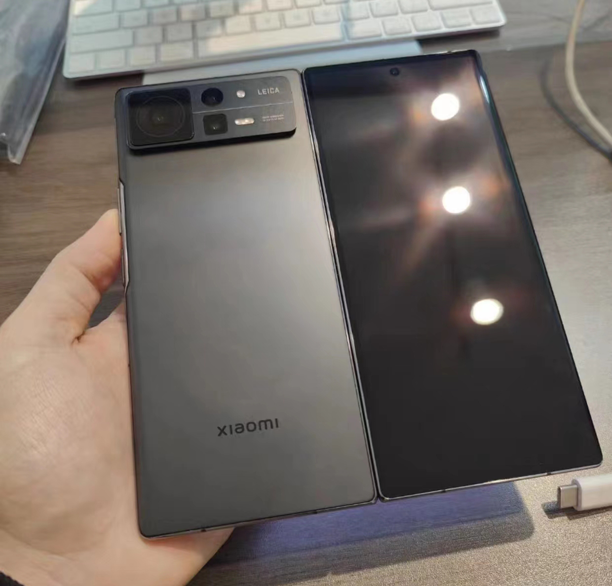 小米折叠屏mixfold2多少钱二手,2000多的二手小米mixfold2值得购买吗