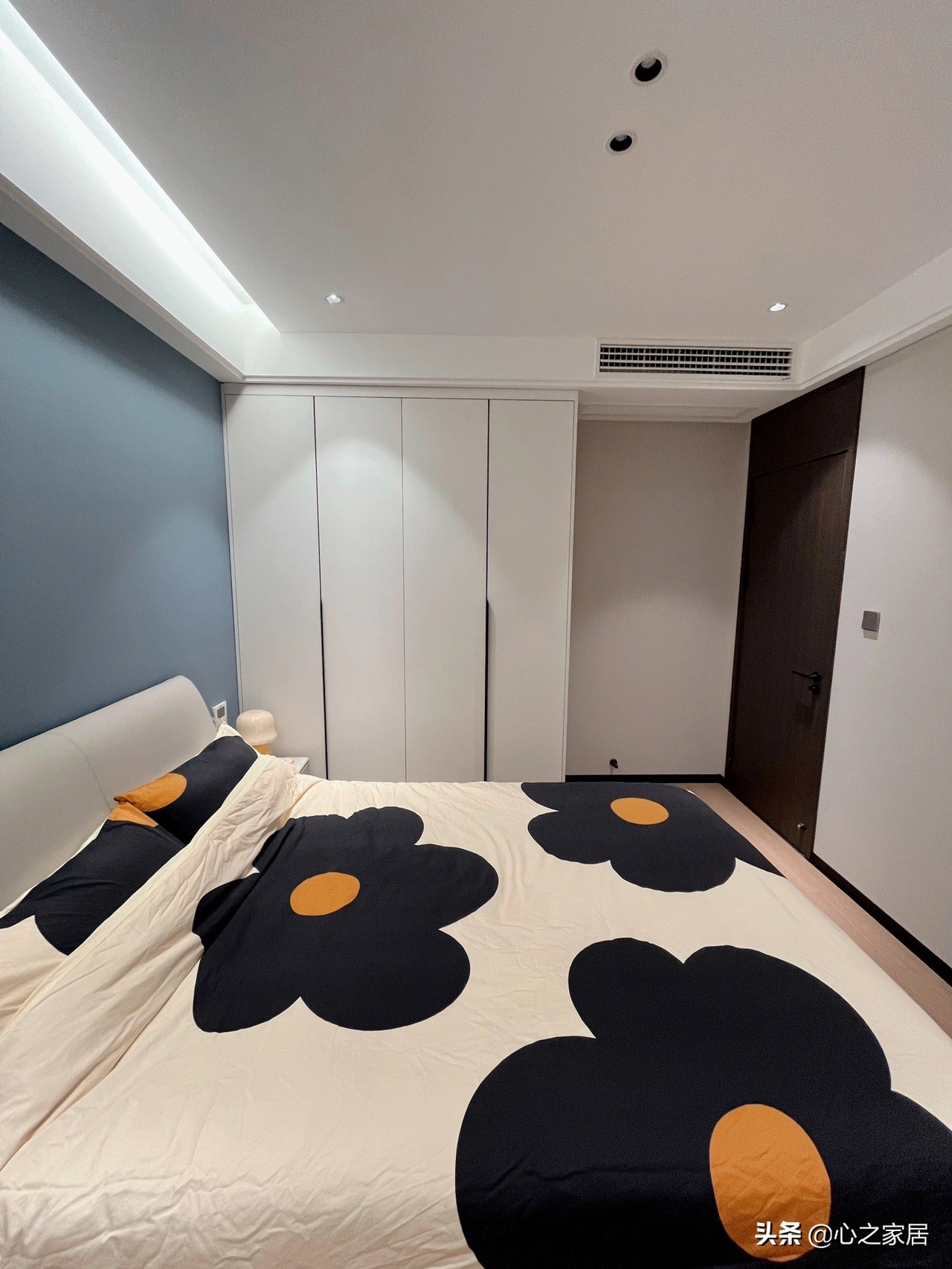 130平四室两厅二卫的客厅,130平米大四居