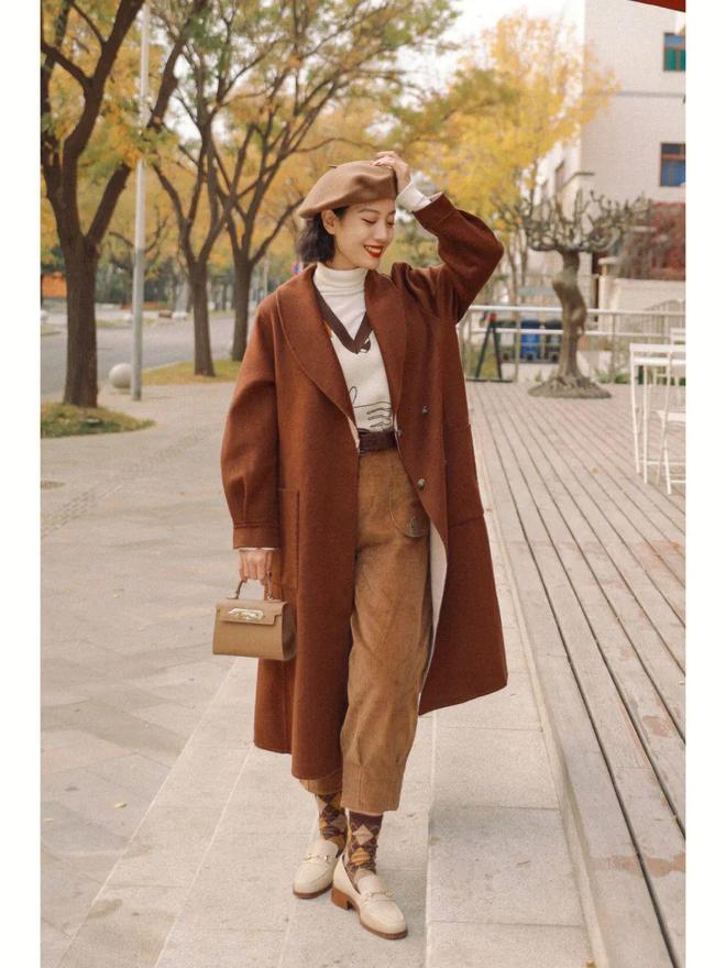 今年流行什么鞋冬季运动鞋,什么运动鞋最百搭秋冬款