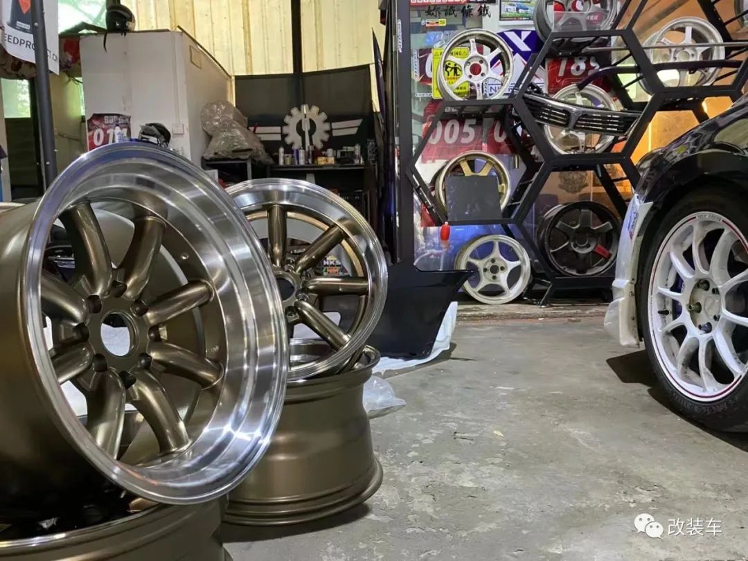 马自达323玩漂移,马自达323狂飙