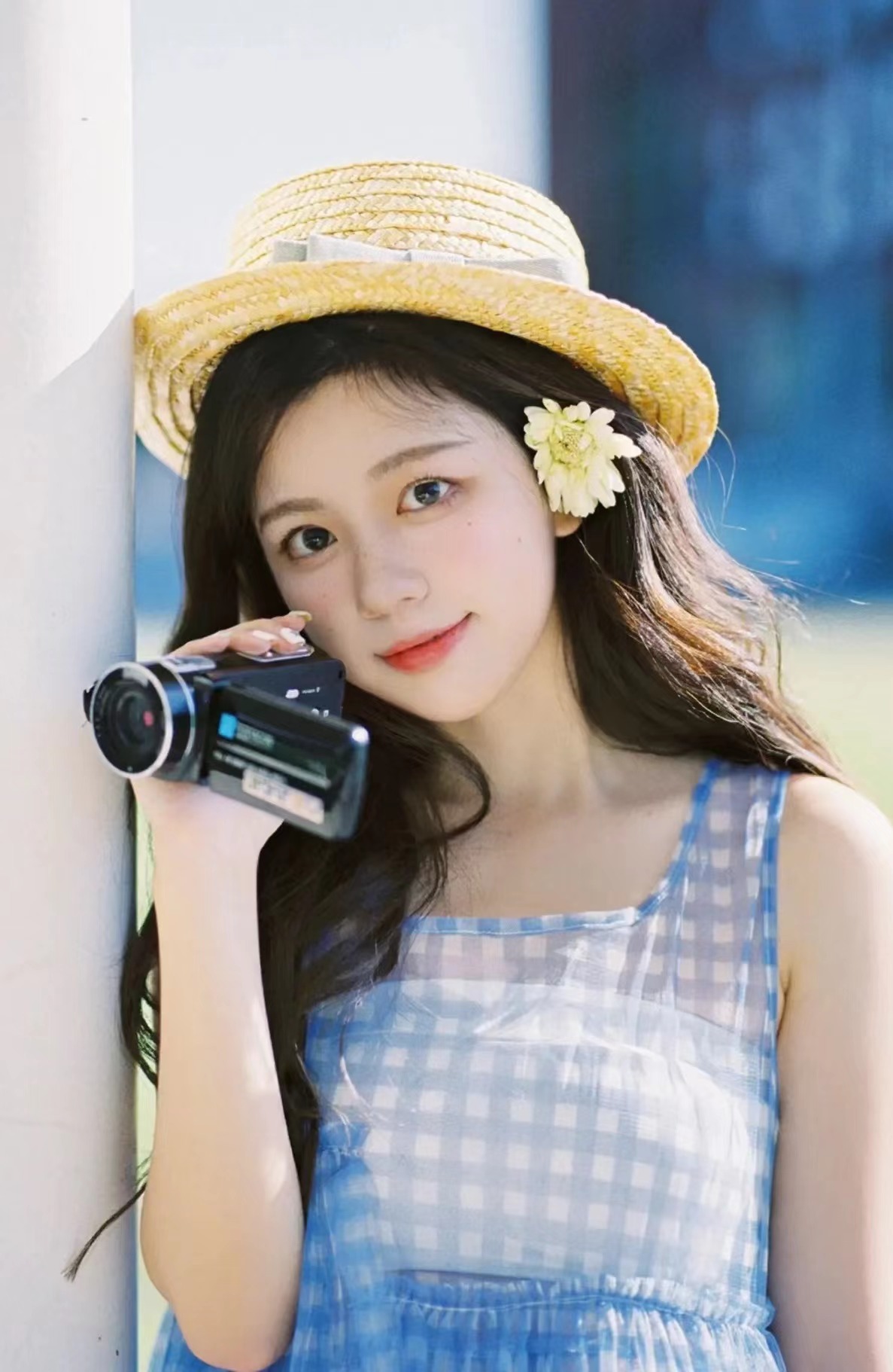 手机拍照技巧轻松拍出最美生活照,用手机拍照可以拍出人像的样子