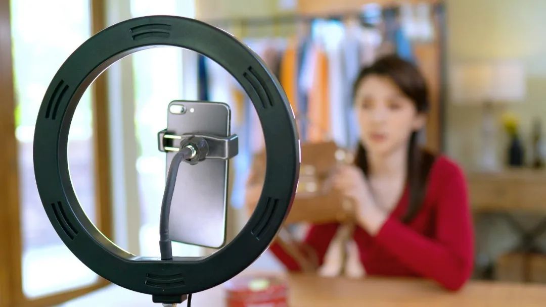 2022年投资餐饮业怎么样,2023餐饮业发展趋势