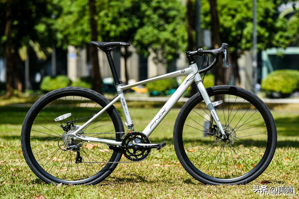 19款三阳火凤凰fnx150评测,19款三阳火凤凰fnx150测评