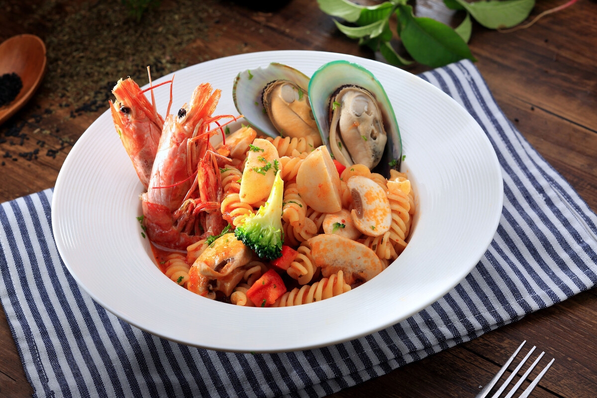 沿海哪里吃海鲜最好吃,中国第一滩海鲜美食推荐