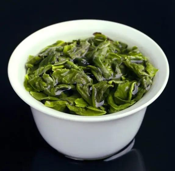 大红袍茶叶和铁观音,铁观音和大红袍都是岩茶吗