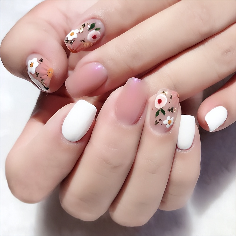 沈阳美甲学校如何让甲面更完善,沈阳美甲培训学校