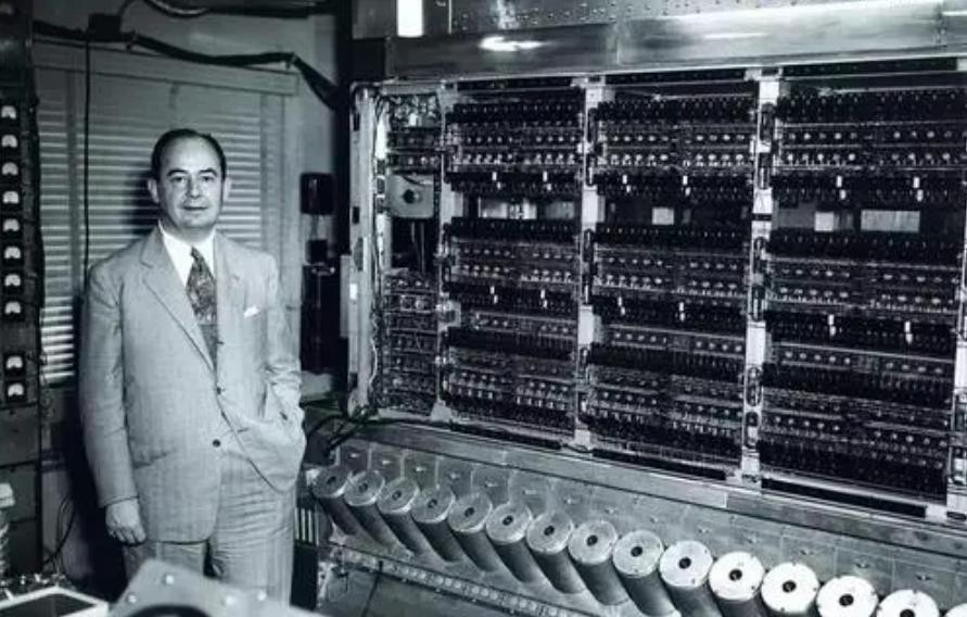 知名教授坦言，有3类职业可能会在10年后消失，大学生要未雨绸缪