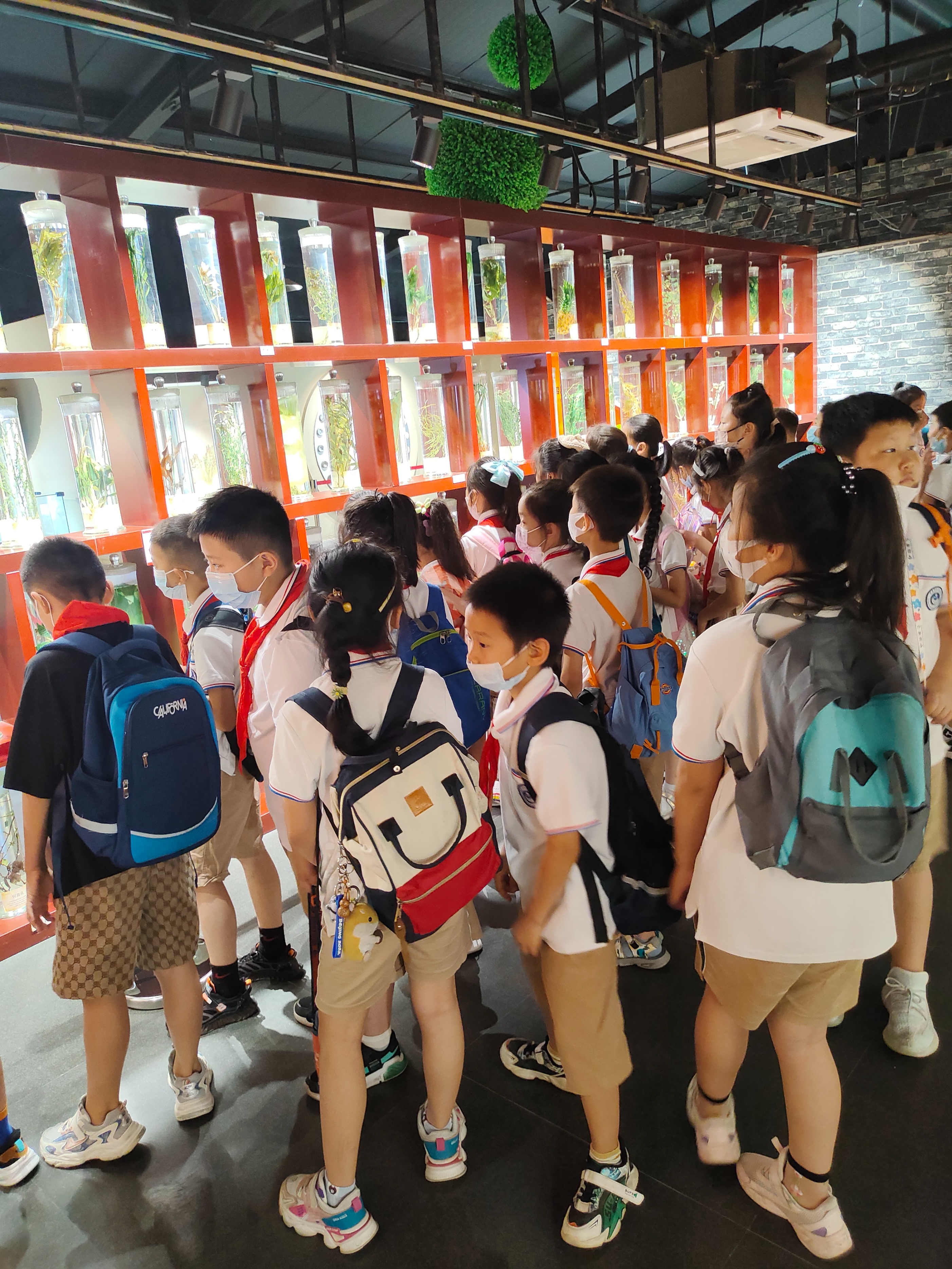 郑州冬季周末遛娃好去处,郑州金沙湖高尔夫观邸遛娃