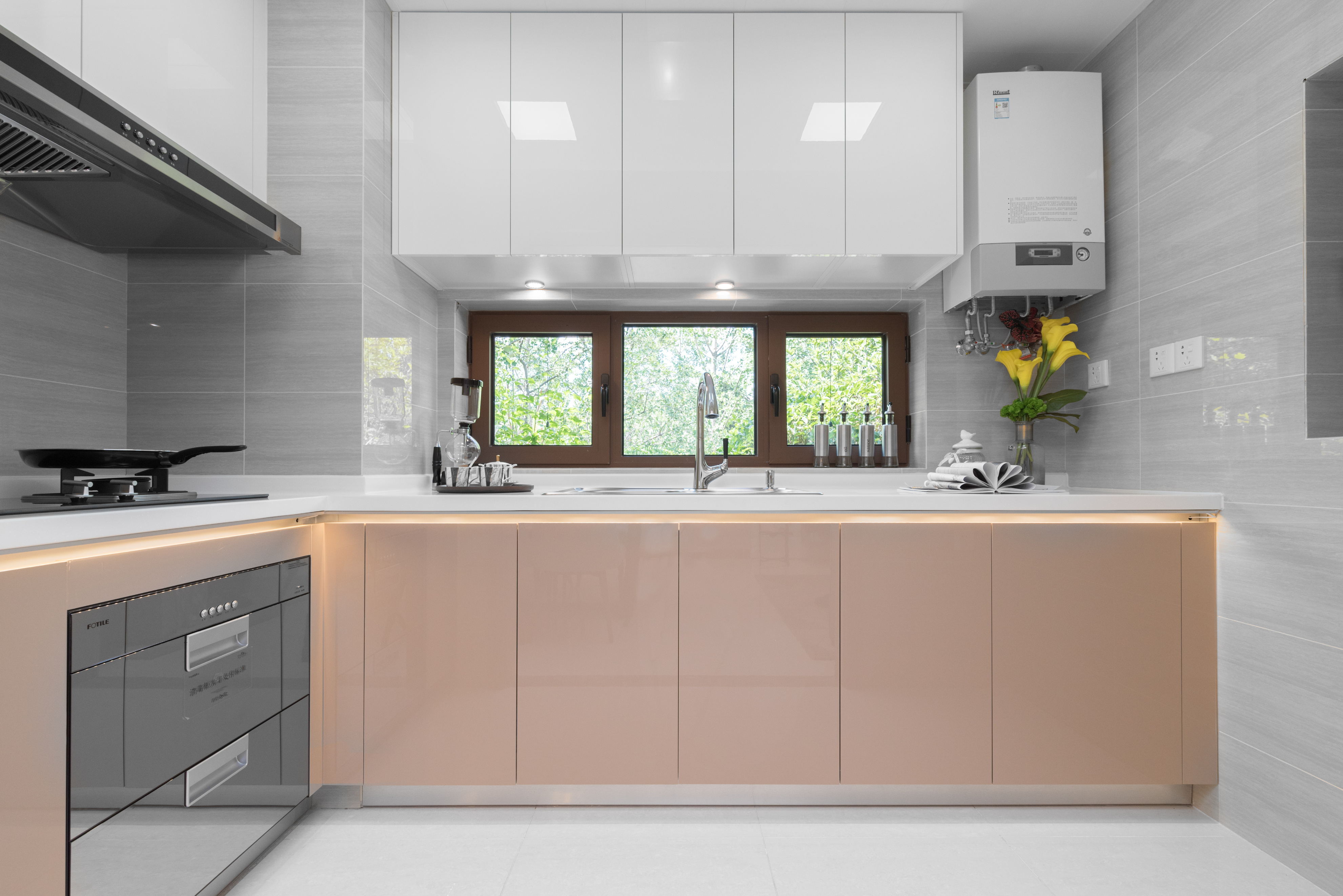 灯具怎么选亮度,客厅灯具色温选3500还是选4000