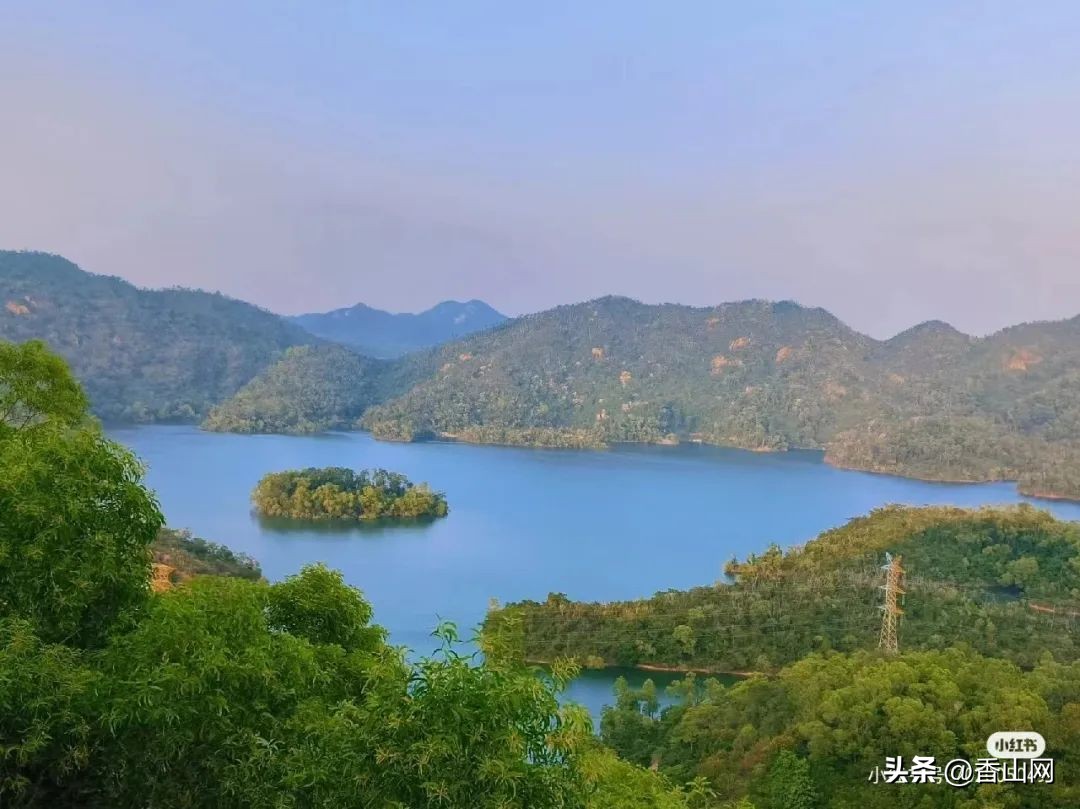 珠海香山湖公园云山栈道一游,珠海香山云道风景太美了