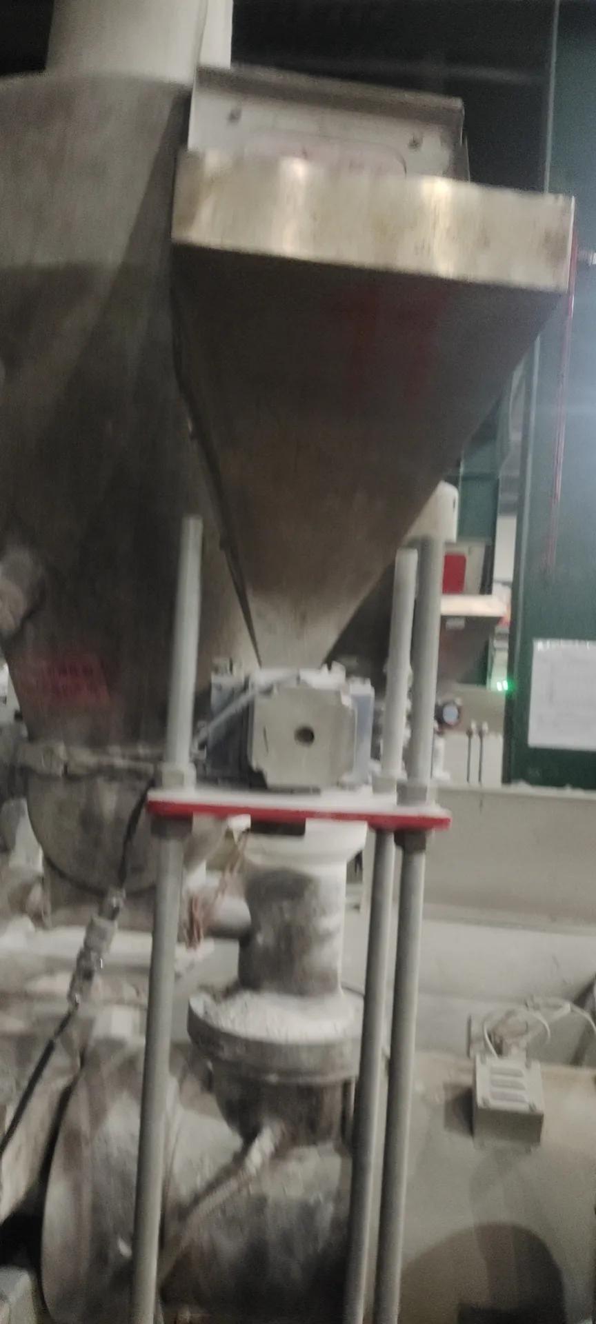 俗人日记14（做保安，人也不一定要你。我吐了啊，难受啊～）