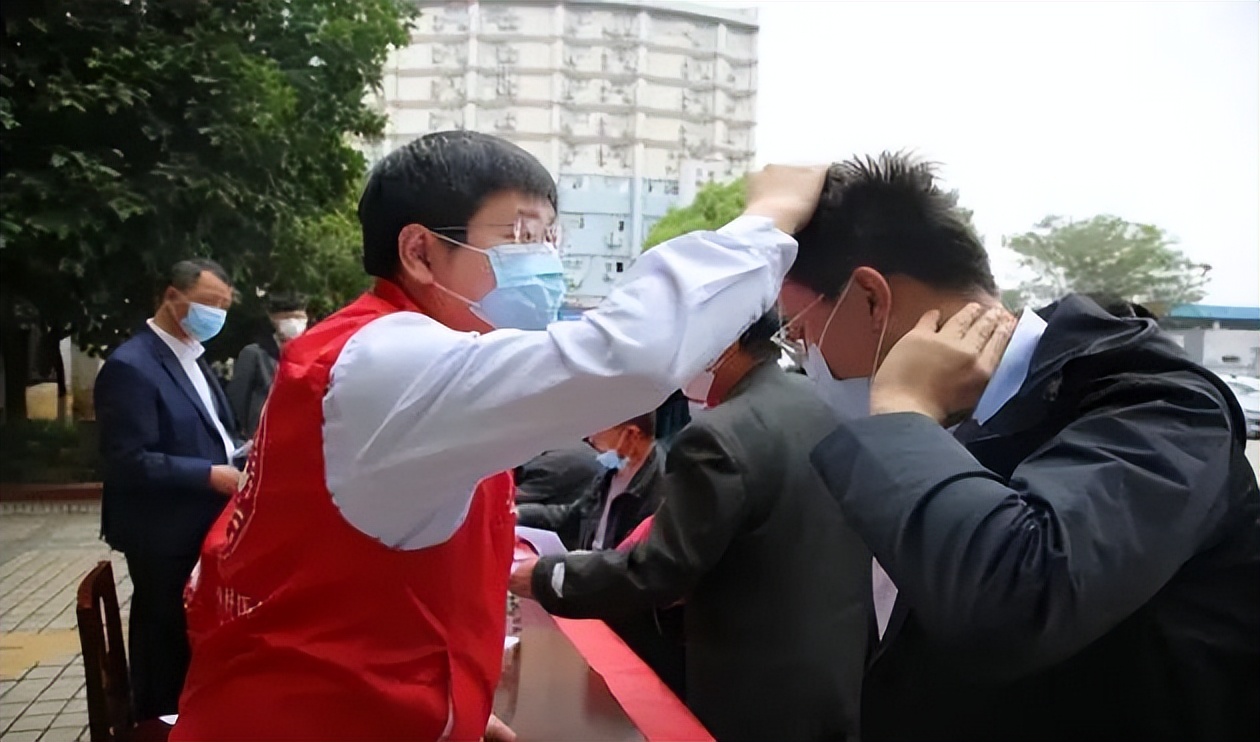 世界银屑病日义诊活动,江西省皮肤病专科医院治疗银屑病