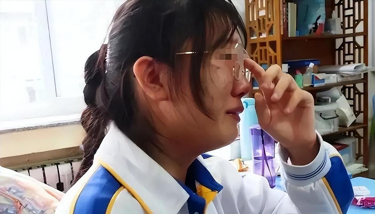 2013年,女孩称自己高考586分,再次查询却发现,只剩下了364分