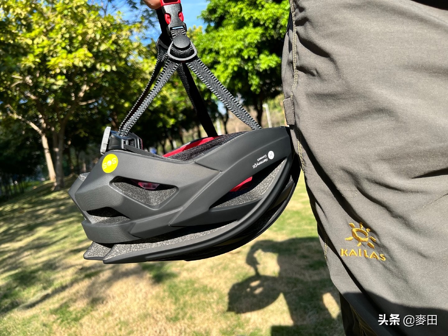 科技感爆棚的未来型头盔,智能头盔helmet