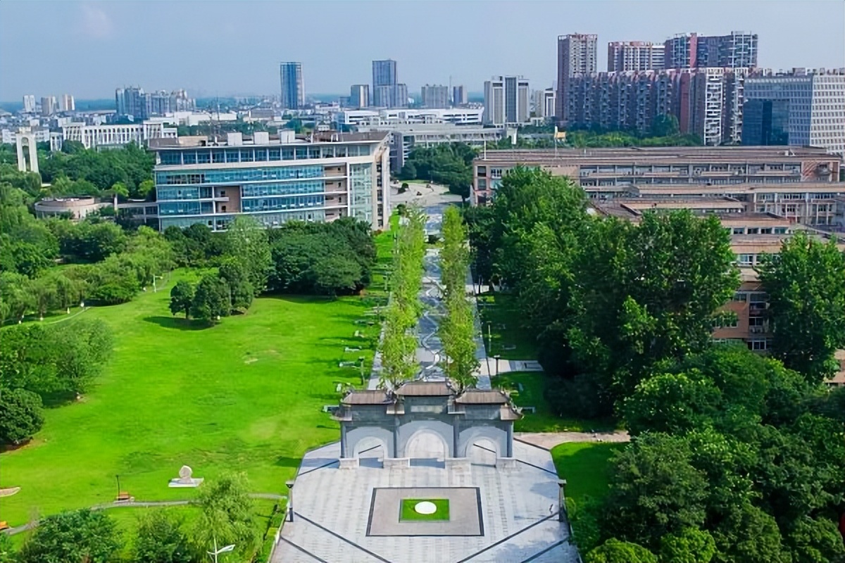 西南大学是985和211吗,西南交大是什么水平的211大学