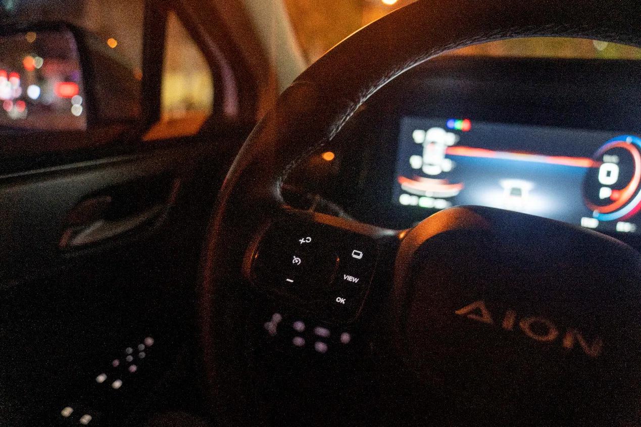 雷石k歌麦克风和纯麦哪个好,aionsplus雷石ktv麦克风