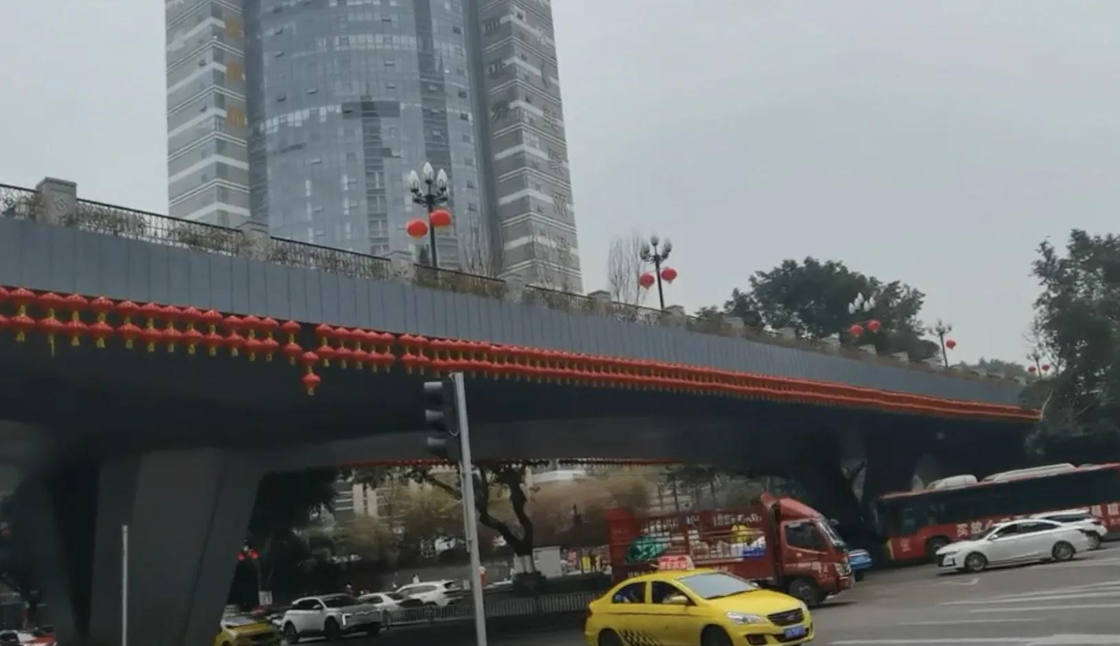 春游开拓眼界,春游樱花广场图片