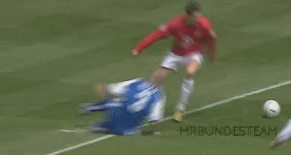 拉梅拉插花脚世界最佳，陈涛插花脚一顿狂骂！中国足球路在何方？