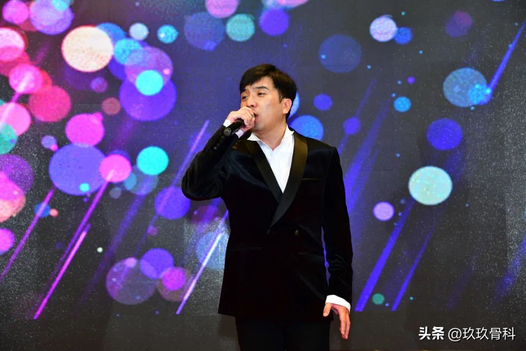 踔厉奋发·勇毅前行力达康22年度营销年会暨表彰年会