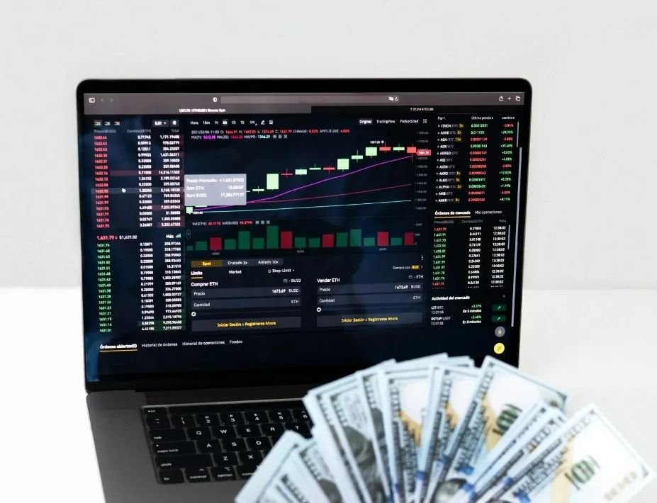 鍖荤枟鍋ュ悍绀剧兢杩愯惀妯″紡,鍖荤枟绀剧兢濡備綍瑁傚彉