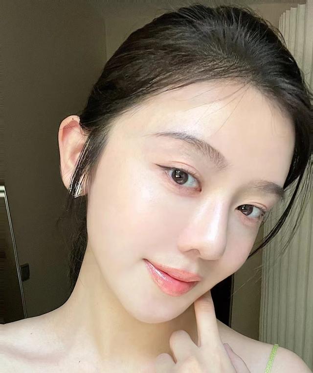 40岁用什么涂抹面膜好,护肤敷面膜是最重要的吗