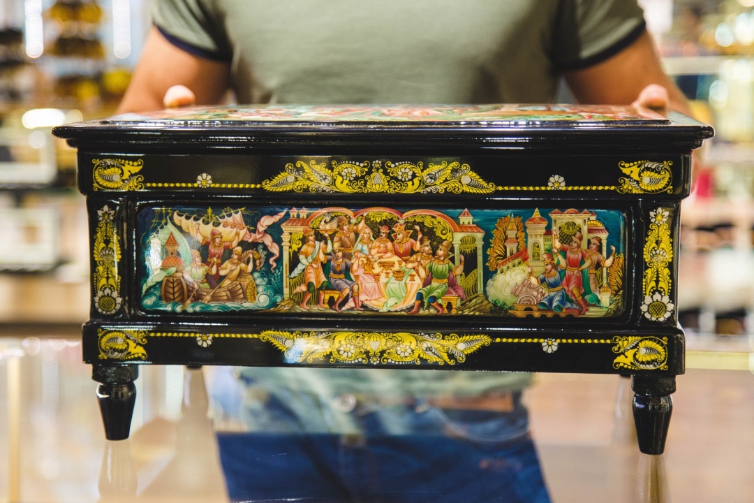 俄罗斯买礼物,俄罗斯买什么酒送人