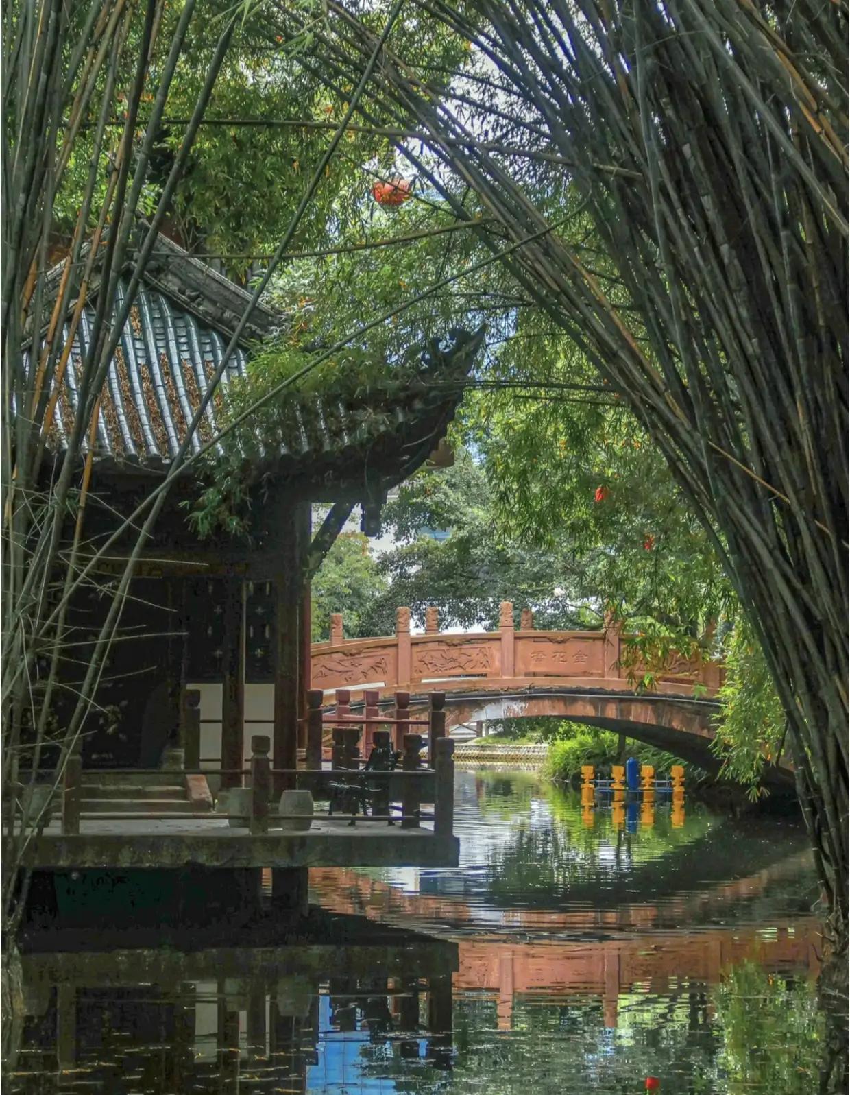 四川只有成都发展好吗,成都是不是唯一一座内陆城市