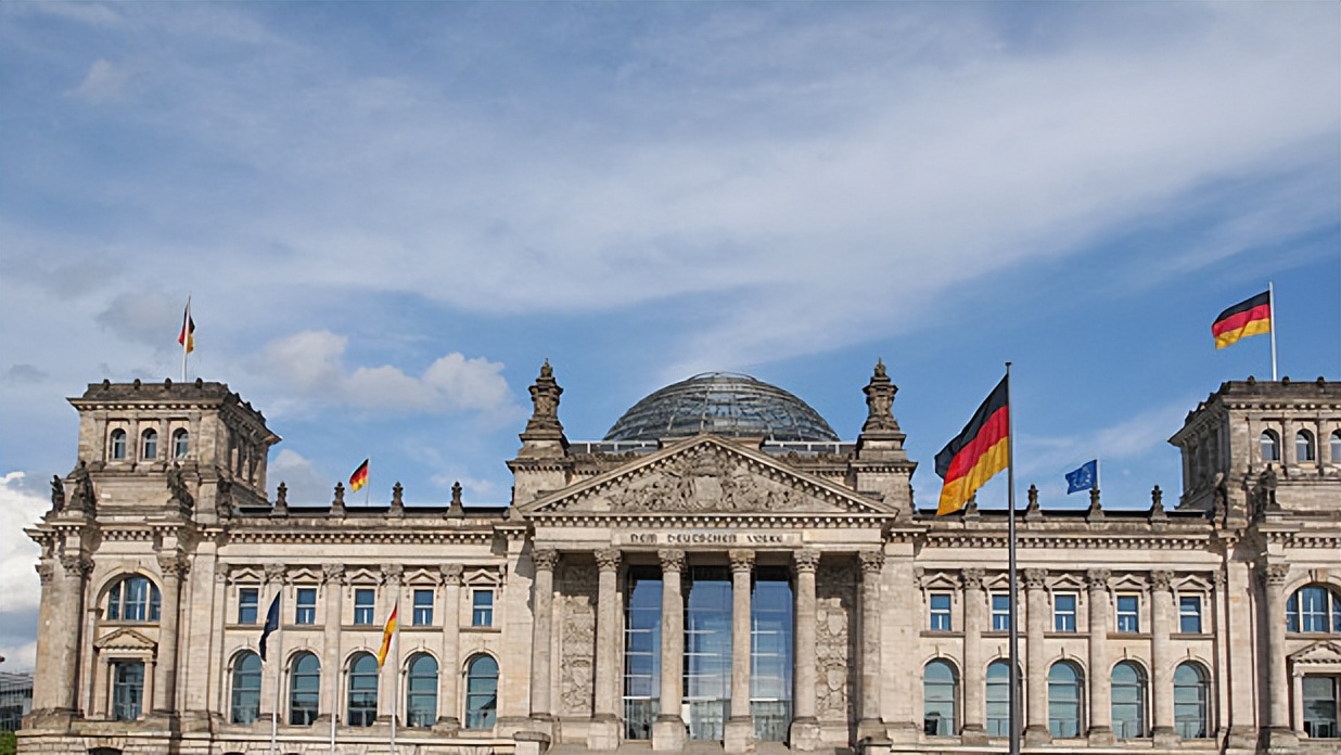 德国国会大厦为何如此坚固,德国国会大厦艺术性