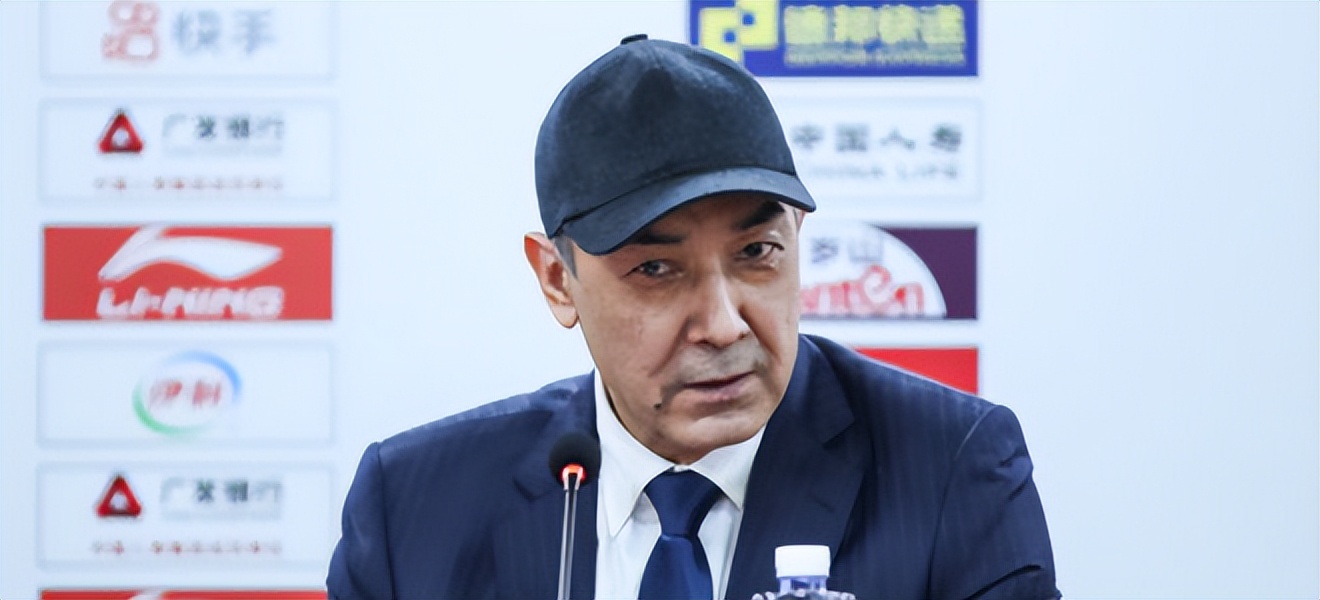 广东男篮4-0横扫新疆男篮夺冠,广东男篮4分惜败新疆男篮