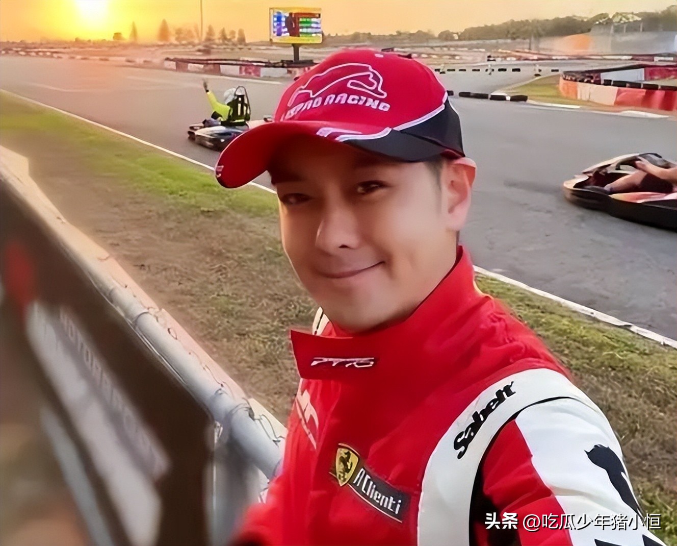 林志颖参加活动拄拐吗,44岁林志颖出席活动如小鲜肉