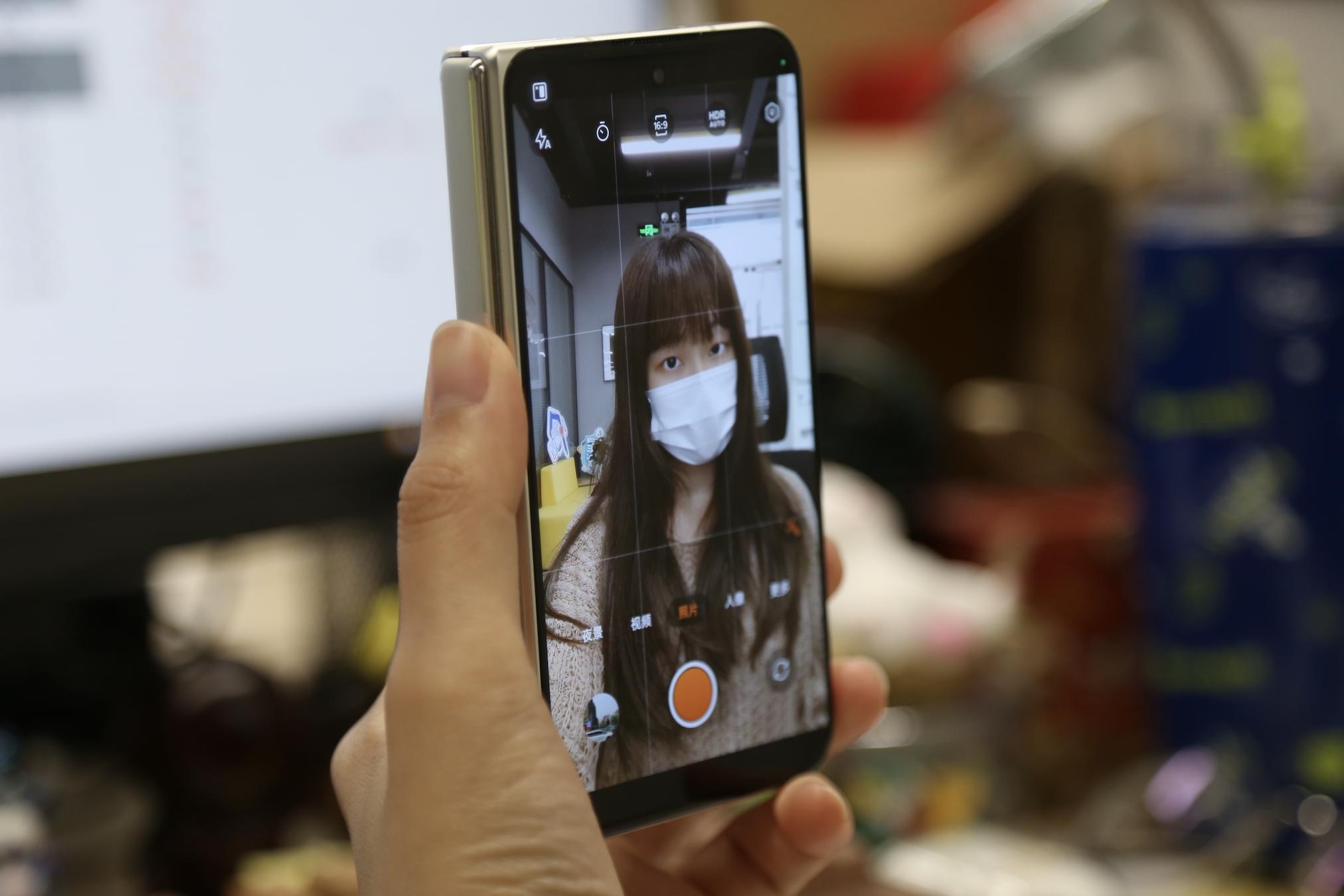 oppofindn2flip亮相mwc,oppofindn2新款折叠手机上手评测