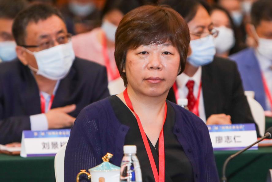 富士康打工妹如何做到身价千亿,富士康打工妹真的好混吗