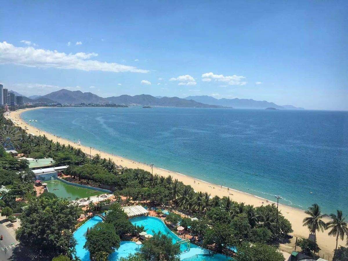 这个国家靠“盗采”南海石油发家致富，其国民现今天天躺平数钱