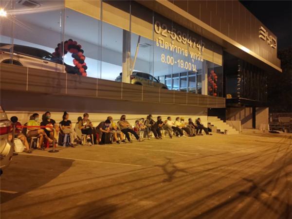 泰国清迈买比亚迪,泰国人抢购电动汽车