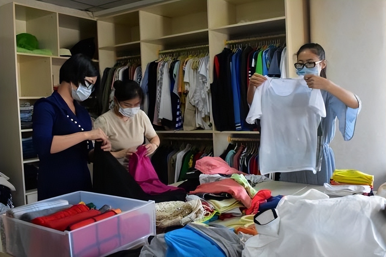 人到中年为什么越来越不舍得花钱,人到中年什么都需要钱