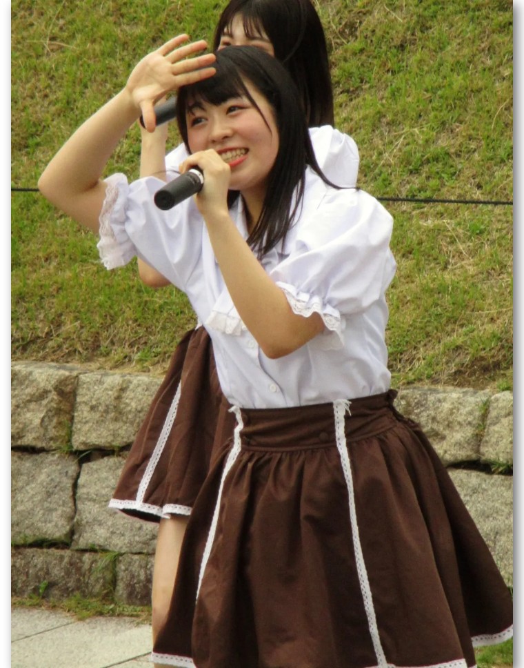 日本男粉丝与小27岁偶像结婚 (日本20岁女偶像和男粉丝结婚)