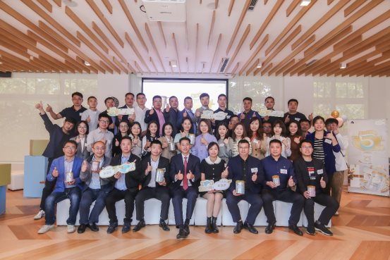 爱羽乐Alula中国上市五周年高端品质领跑婴幼儿配方奶粉行业发展