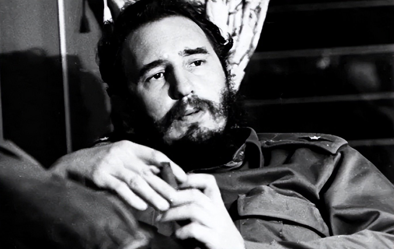 古巴三名女犯被押解回国,古巴15万囚犯