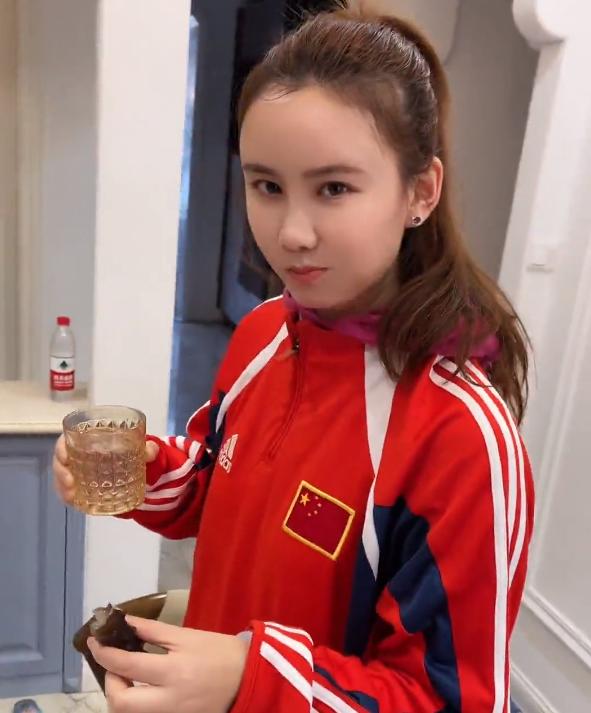 赵明剑讽刺女足,赵明剑谈大连球迷视频