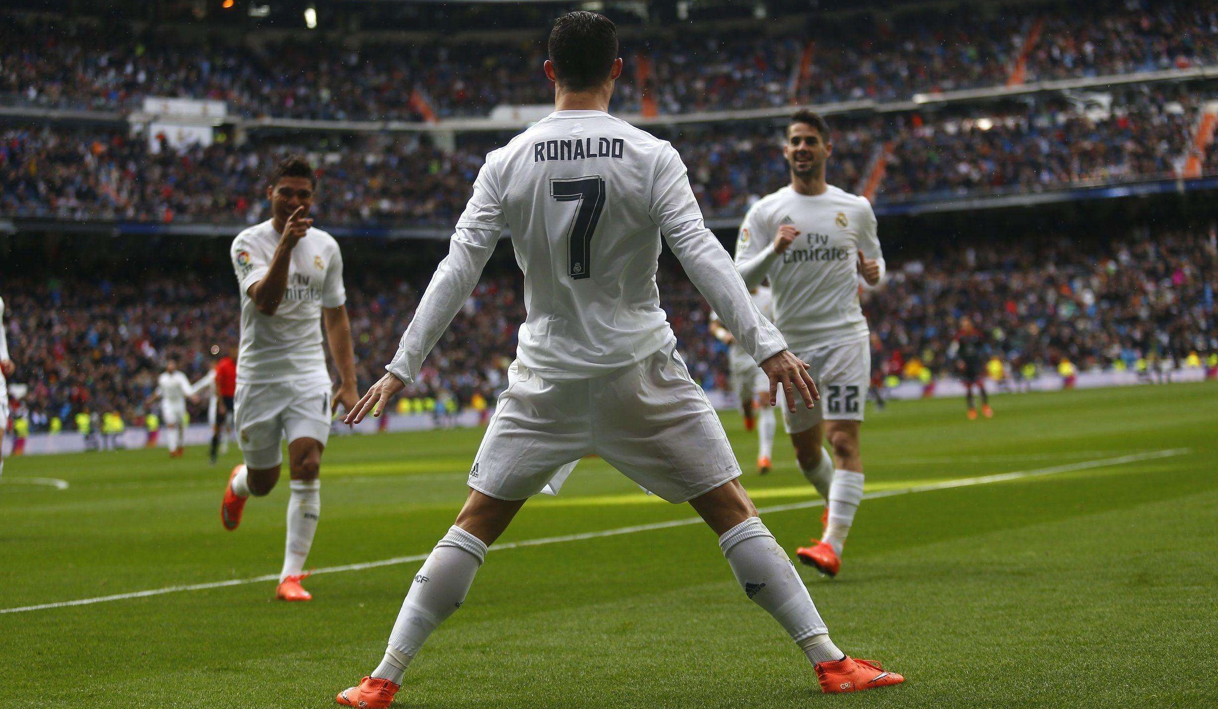 哈兰德比不上梅西和c罗视频,c罗和哈兰德对比进球方式