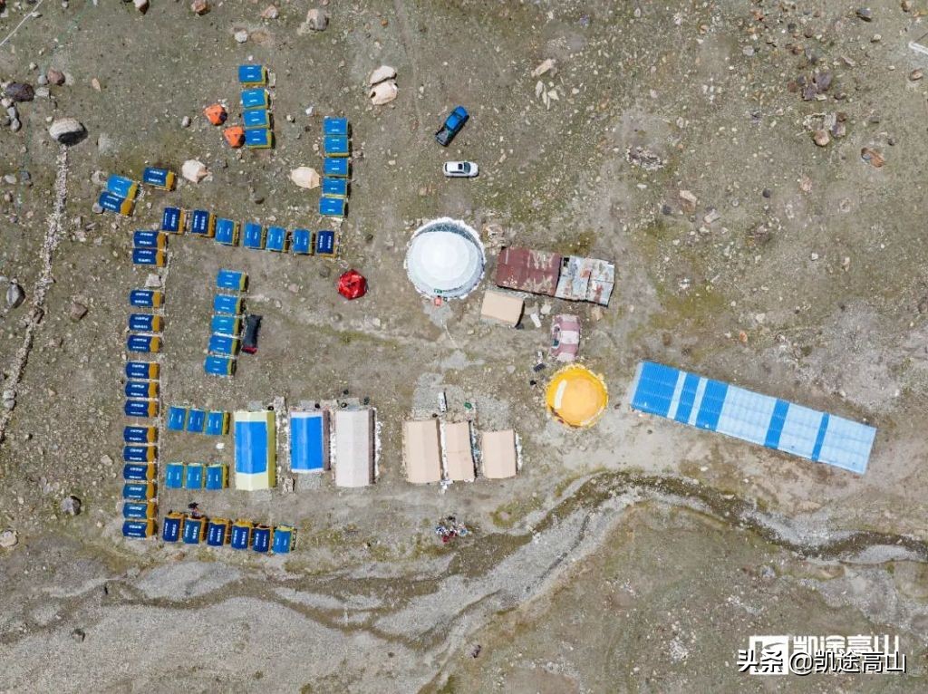 慕士塔格峰冰裂缝,慕士塔格峰2021