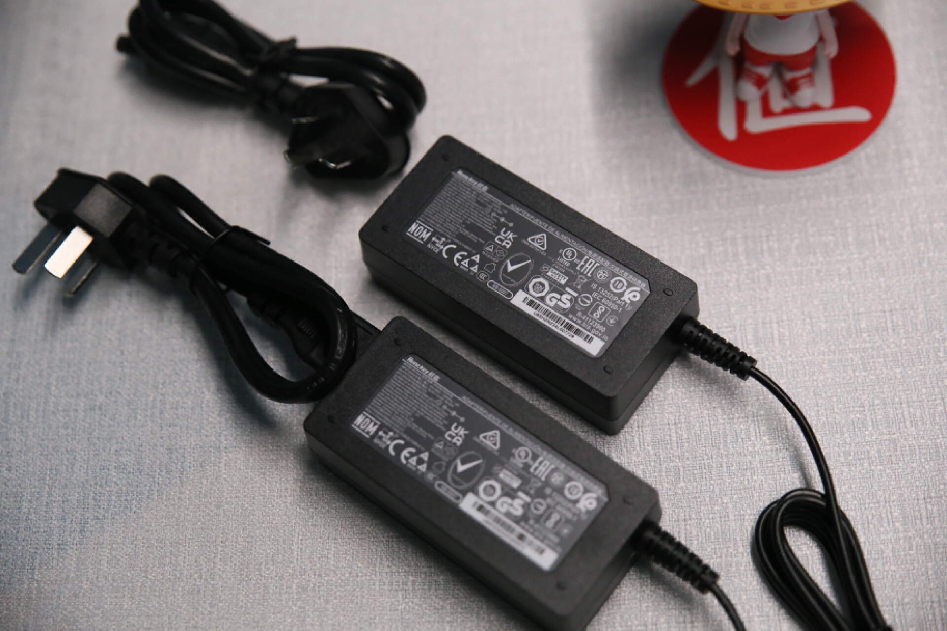 amd和英特尔哪个性价比高,英特尔和amd游戏主机对比