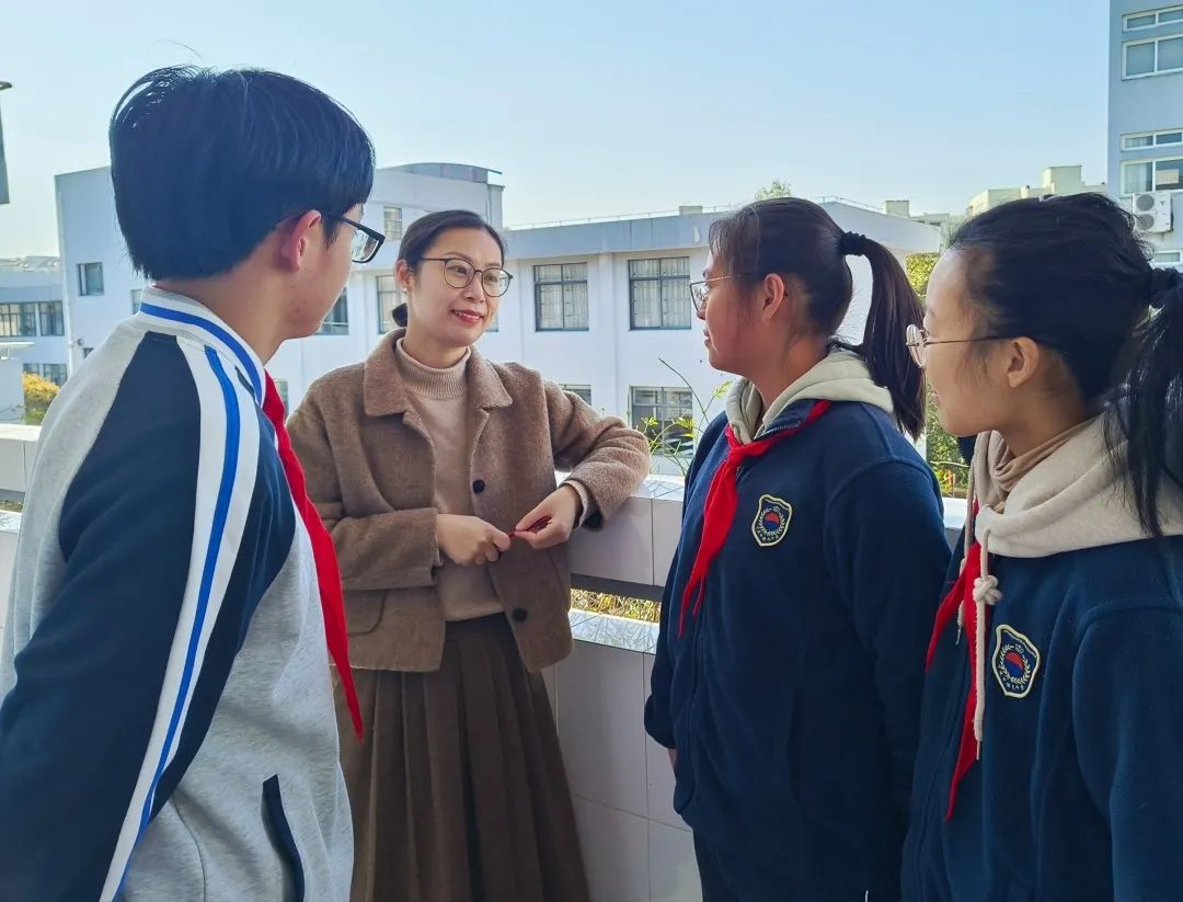 宁波曙光中学全体老师集体照,宁波曙光中学老师照片